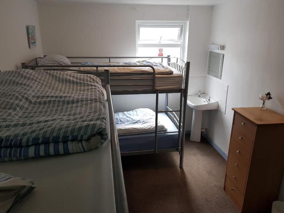 Blue Room Hostel Newquay New Quay Esterno foto